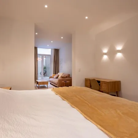 Apartman Stylish Coastal With Fireplace & Terrace In Ostende