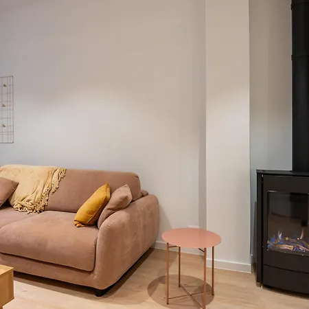 Apartment Stylish Coastal With Fireplace & Terrace In