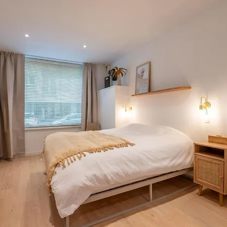 Stylish Coastal With Fireplace & Terrace In 아파트 오스텐드